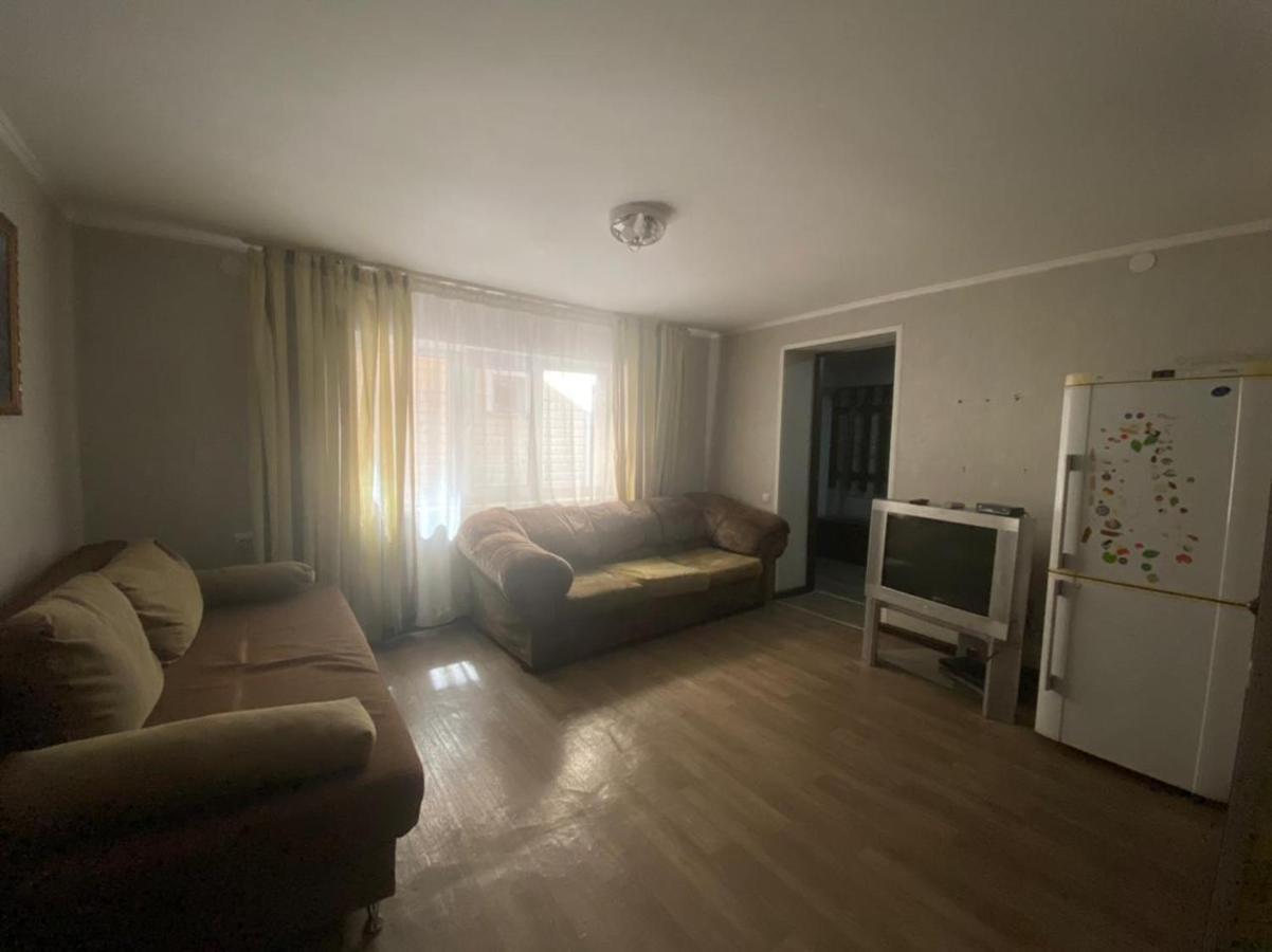 Room Hostel Dostyk Almaty Exterior foto