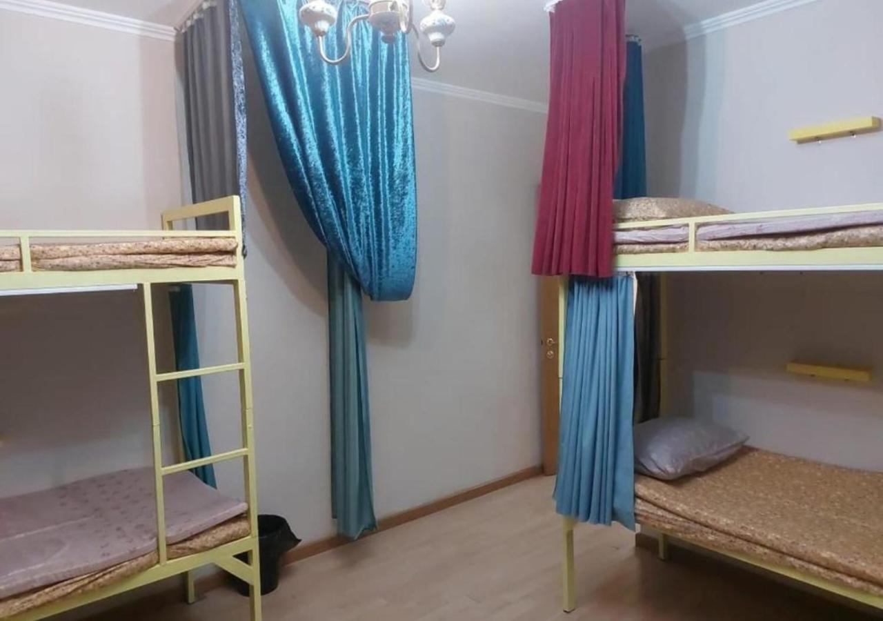 Room Hostel Dostyk Almaty Exterior foto