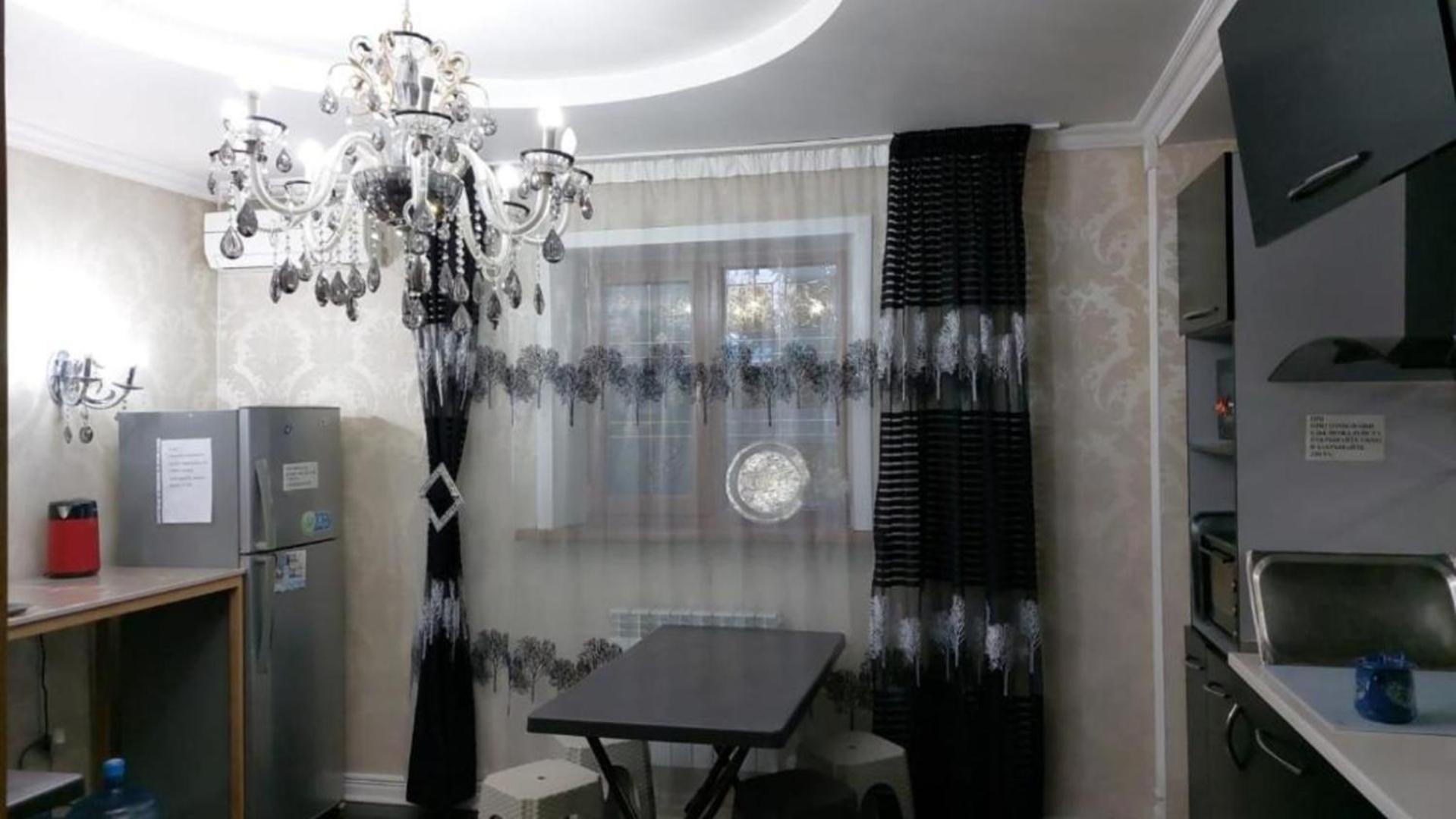 Room Hostel Dostyk Almaty Exterior foto