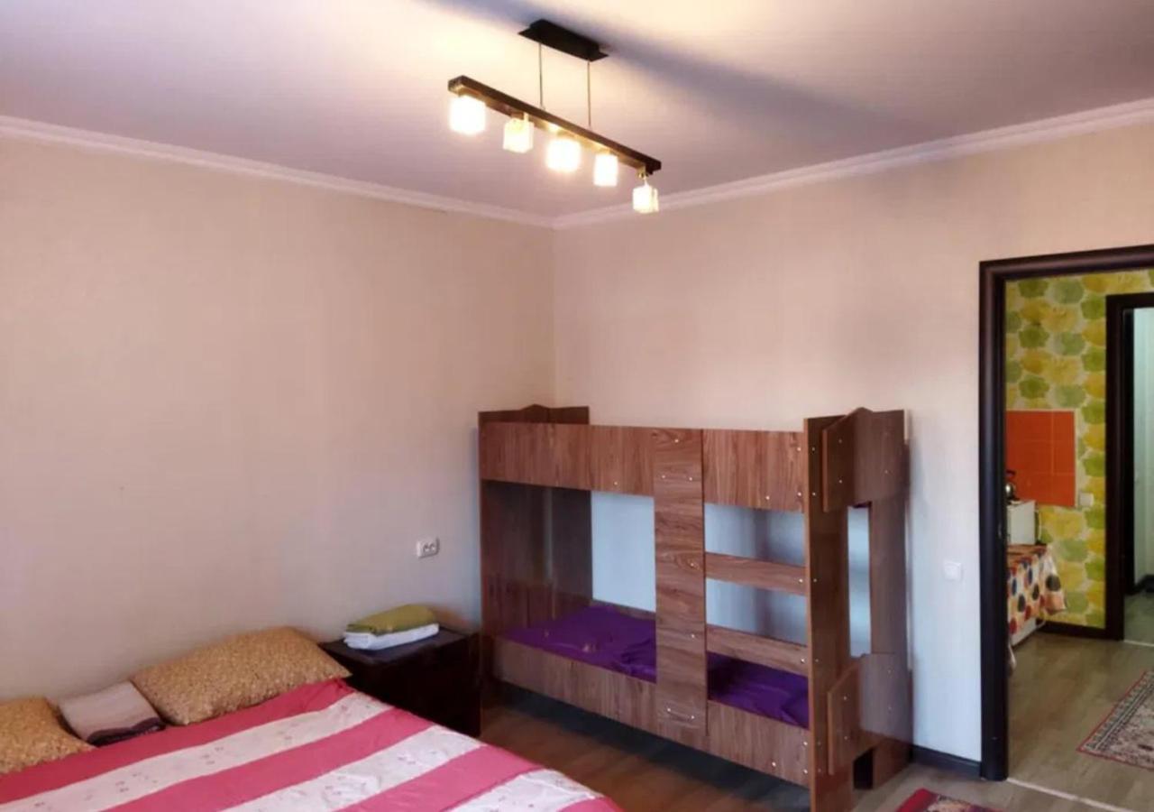 Room Hostel Dostyk Almaty Exterior foto