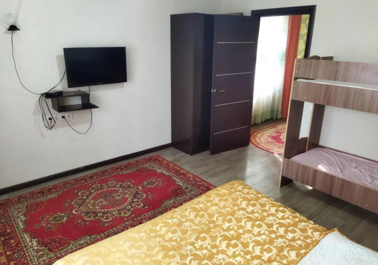 Room Hostel Dostyk Almaty Exterior foto